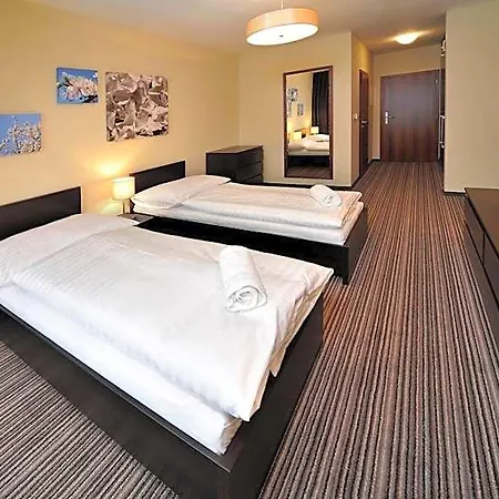 Via Jasna Wellness מלון דירות 4*