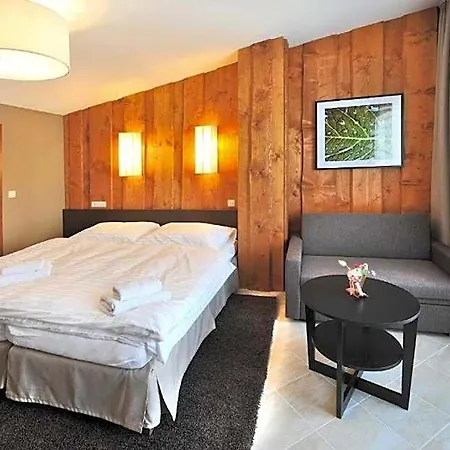 Via Jasna Wellness 4*